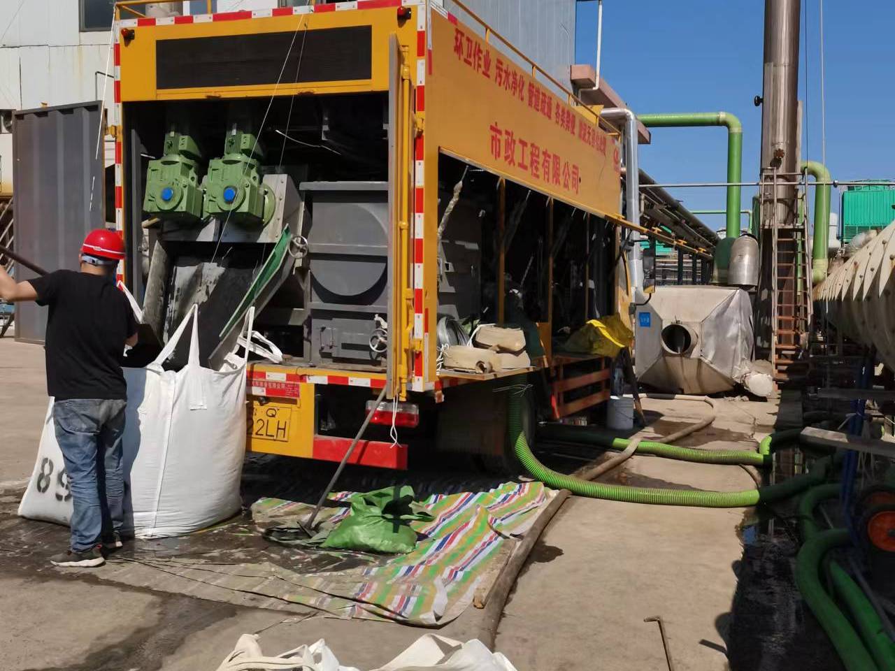 朔州淤泥压干处理